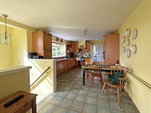 Photo 16- click for photo gallery